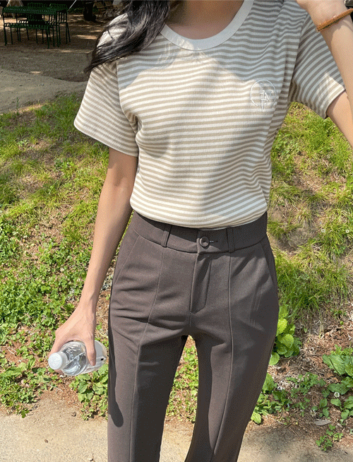 커티 골지 단가라티셔츠-3color,담백한 배색 단가라-슬림한 효과를 주는 골지패턴-유행타지 않는 베이직한 티셔츠